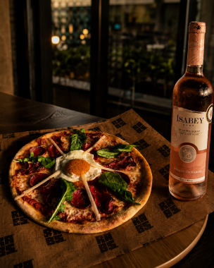 Siciliana Pizza + İsabey Pembe Şarap 75cl