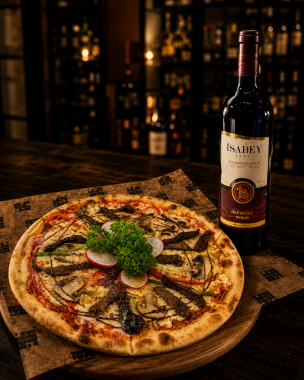 RAB'S Pizza + İsabey Kırmızı Şarap 75cl